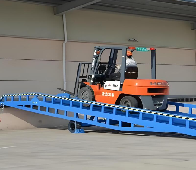 新和移动式卸货平台（叉车用）