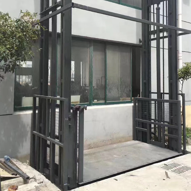新和5吨室外升降货梯